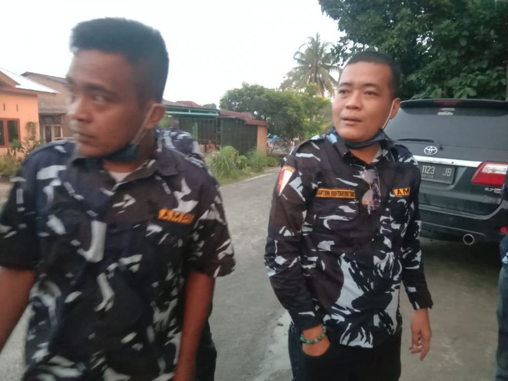 DPD AMPI Simalungun Geram,Hingga Bubarkan Antrian Warga,Ada Apa?