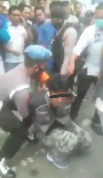 Diduga Mau Maling Motor,DiTangkap Warga,Malah Sholawat Dan Takbir!!!