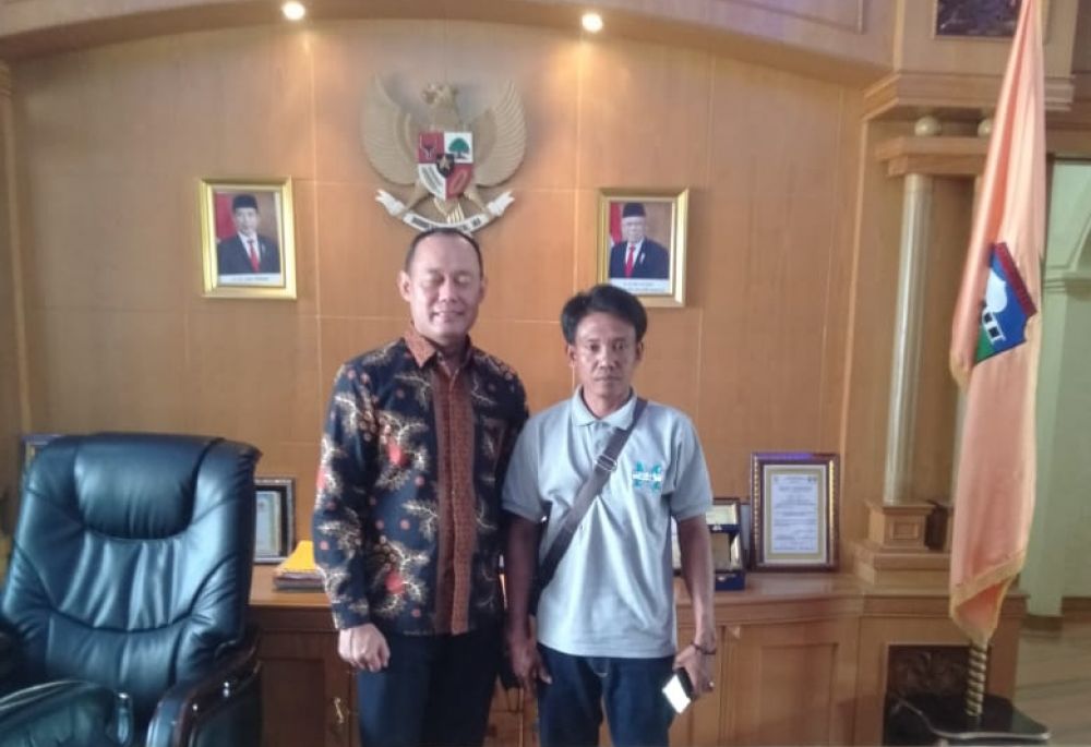 Satu Keluarga Bakal Maju Pilkada Tebo, Ini Jawaban H Sukandar!!