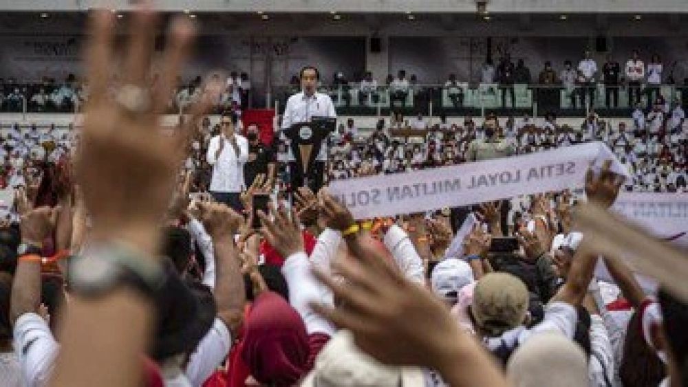 Respon Balik Relawan Atas Kritikan Hasto Dalam Acara Di GBK