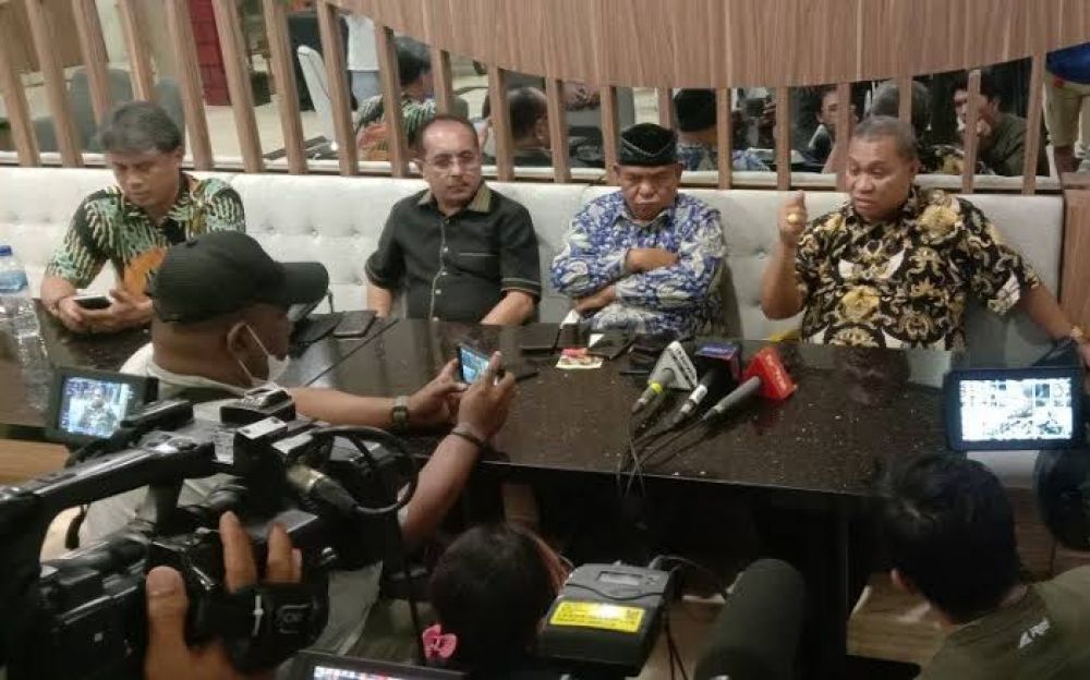 KPK Blokir Rekening Istri Lukas Enembe, Kuasa Hukum Angkat Bicara