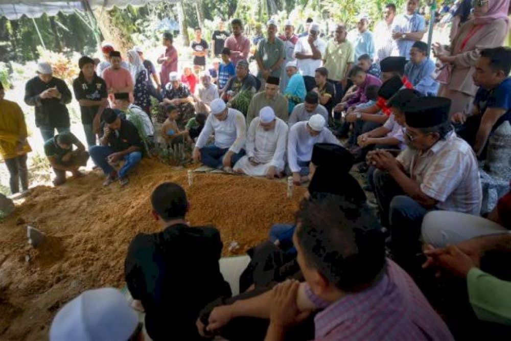 Apakah Ruh Bisa Melihat Jasad Yang Dikuburkan? Simak Penjelasannya