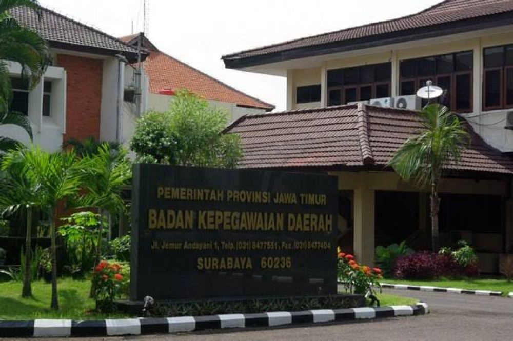 Berita Terkait Kepala BKD Jatim, Diduga Blokir Nomor Wartawan