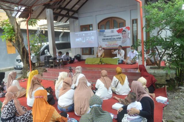 Laksanakan Reses, Ajeng Dewan Gerindra Disambati Walmur Sekolah Online