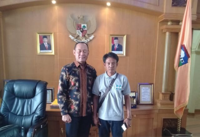 Satu Keluarga Bakal Maju Pilkada Tebo, Ini Jawaban H Sukandar!!