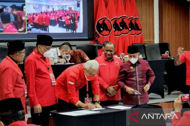 Sesuai Arahan Bu Mega, Ganjar Dan Yang Lain Teken Komitmen Ini..