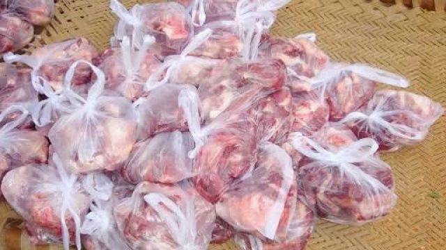 Hukum Menjual Daging, Kulit Dan Kepala Hewan Kurban Meski Sebagai Jasa