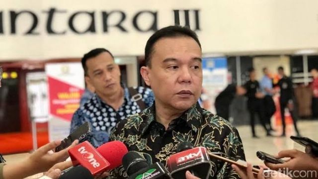 Usulan Reshuffel Digaungkan Relawan Jokowi,DPR : Itu Hak Presiden