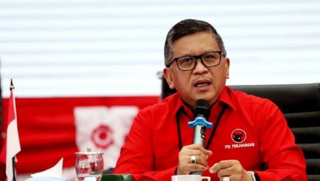 Hasto Bela Jokowi Soal Sindiran FZ Terkait Korban Sintang Kalbar