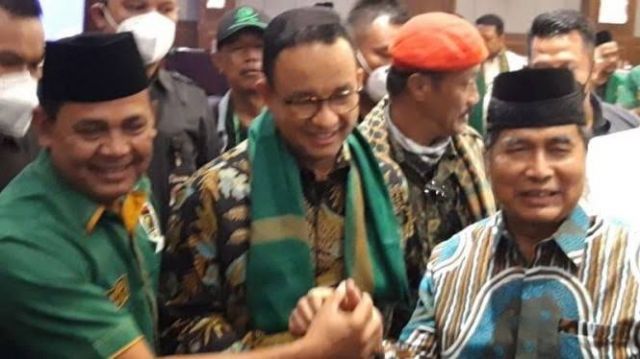 Ribuan Kader Dibawa Habil Dukung Anies, Gejolak Internal PPP Memanas?
